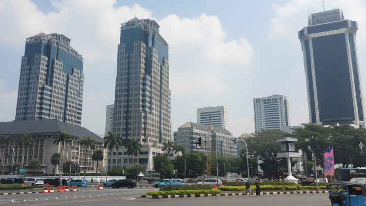 Jakarta berpotensi cerah berawan pada Jumat sore dan malam