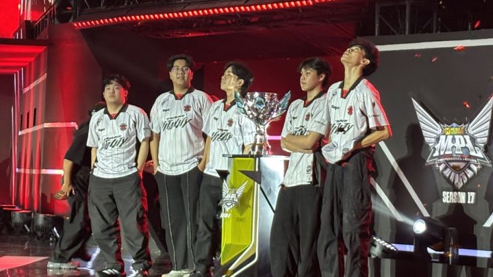 BTR akhiri dominasi ONIC – juara MPL Indonesia Season 17