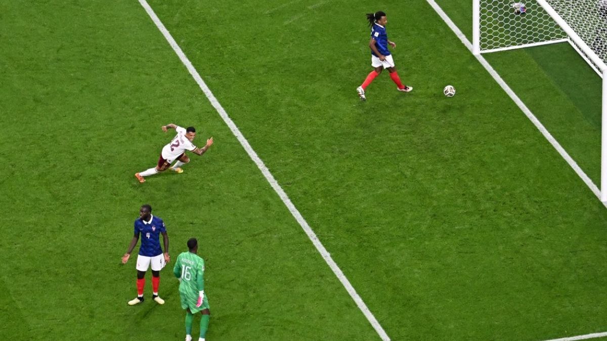 AFP_20260714_C27Q4BU_v1_MidRes_FblWc2026Match101FraEsp