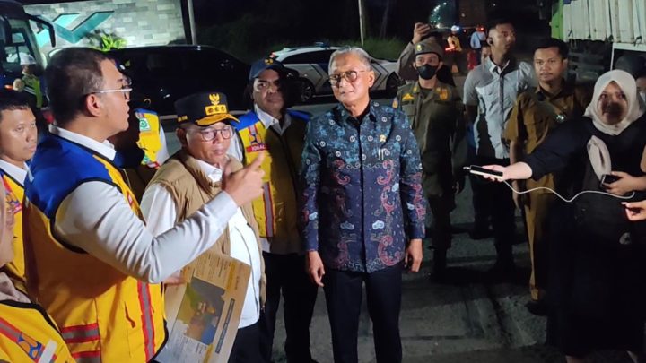 Menteri PU dan Gubernur Banten cek betonisasi jalan Serdang-Bojonegara