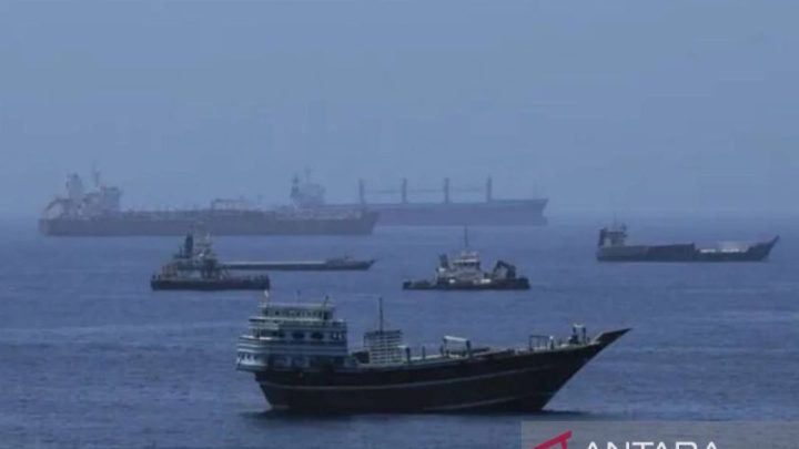 Kapal tanker LNG tetap lintasi Selat Hormuz di tengah konflik AS-Iran