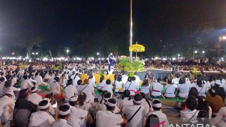 Sari Yuliati dan Gus Miftah dorong kolaborasi lintas agama di Mataram