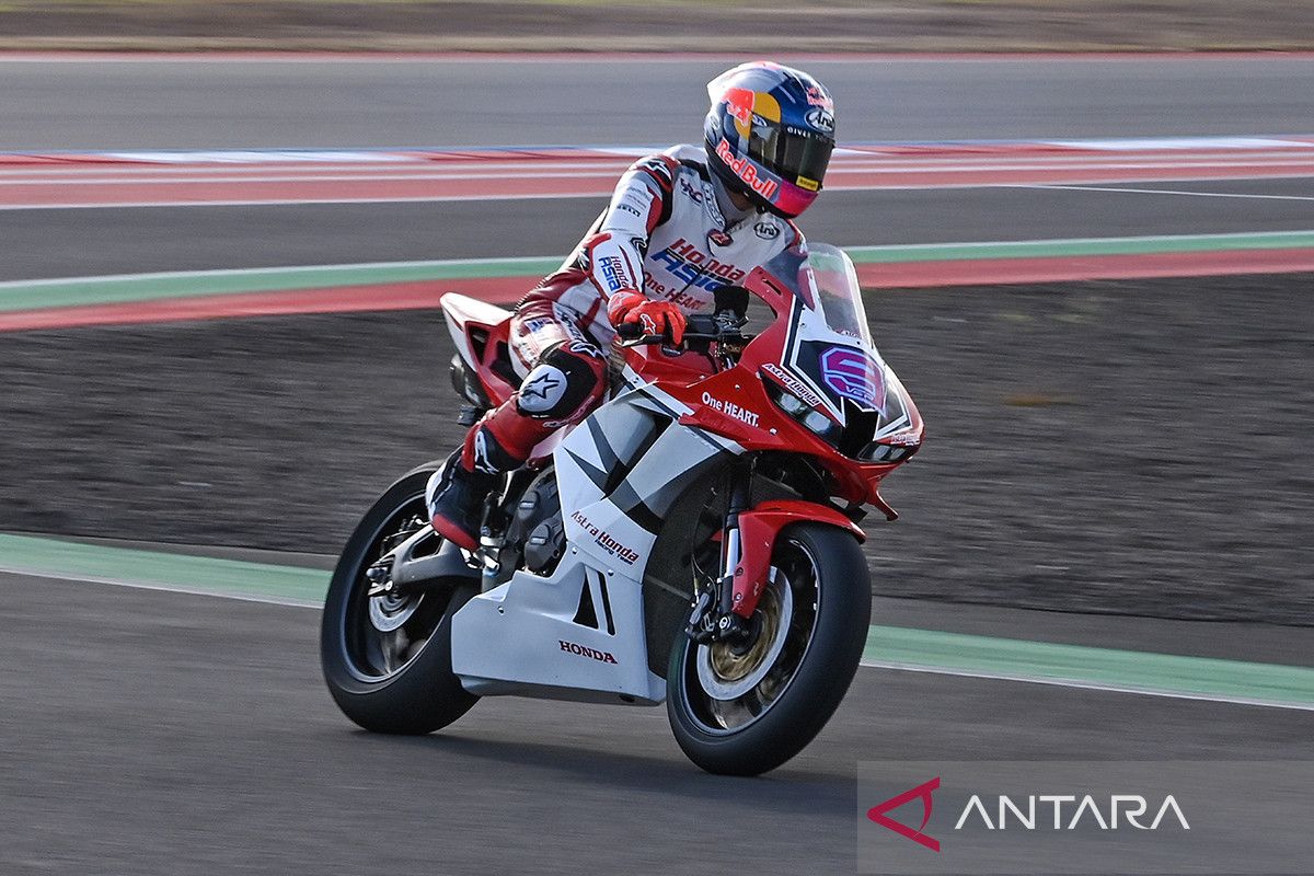 Latihan-pembalap-nasional-Moto2-dan-Moto3-di-Mandalika-210726-AS-4