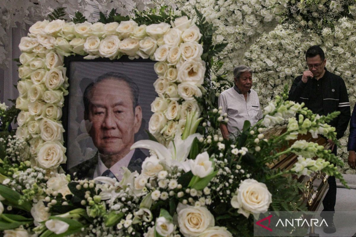 Michael-Bambang-Hartono-Meninggal-Dunia-200326-ryl-7
