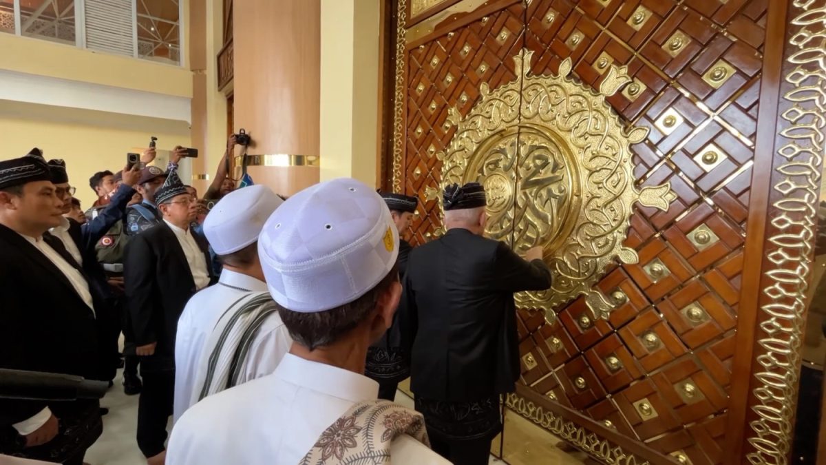 PEMPROV-KALSEL-RESMIKAN-MASJID-SYEKH-MUHAMMAD-ARSYAD-AL-BANJARI