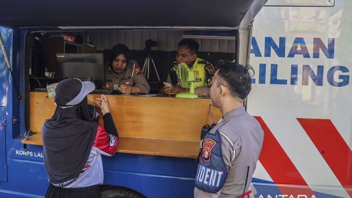 Pelayanan-SIM-Keliling-sambut-HUT-Bhayangkara-ke-80-di-Ternate-028062026-ans-1-1