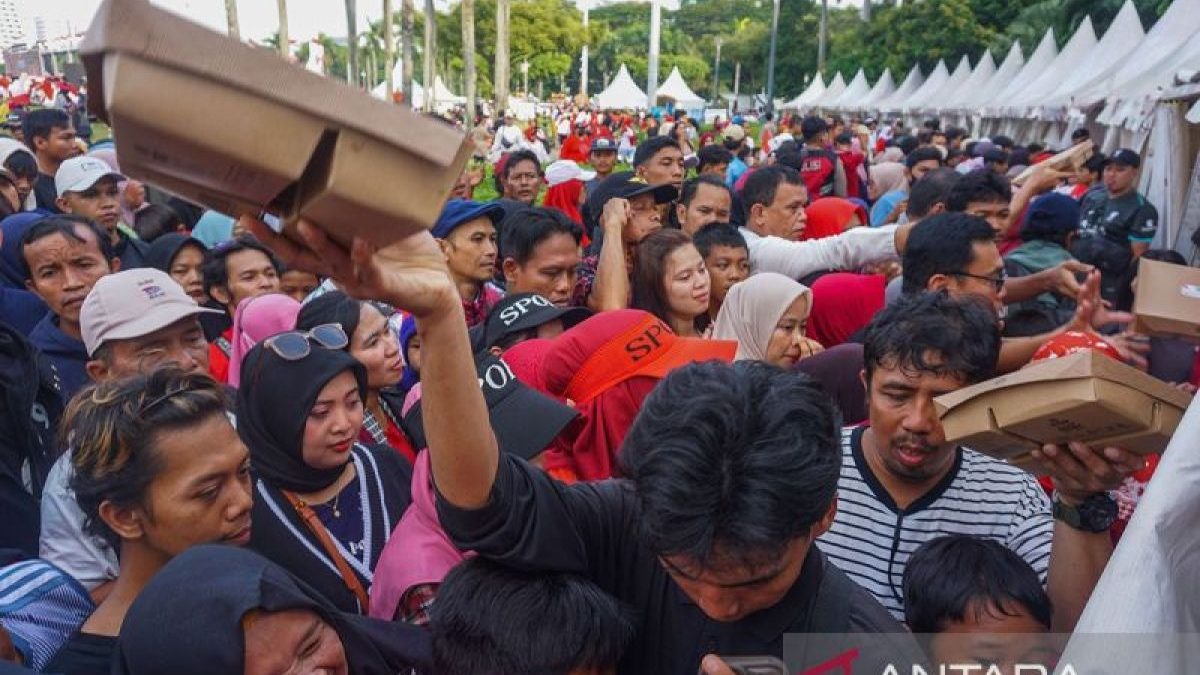 Pesta-rakyat-HUT-RI-di-Monas-170825-IM-5