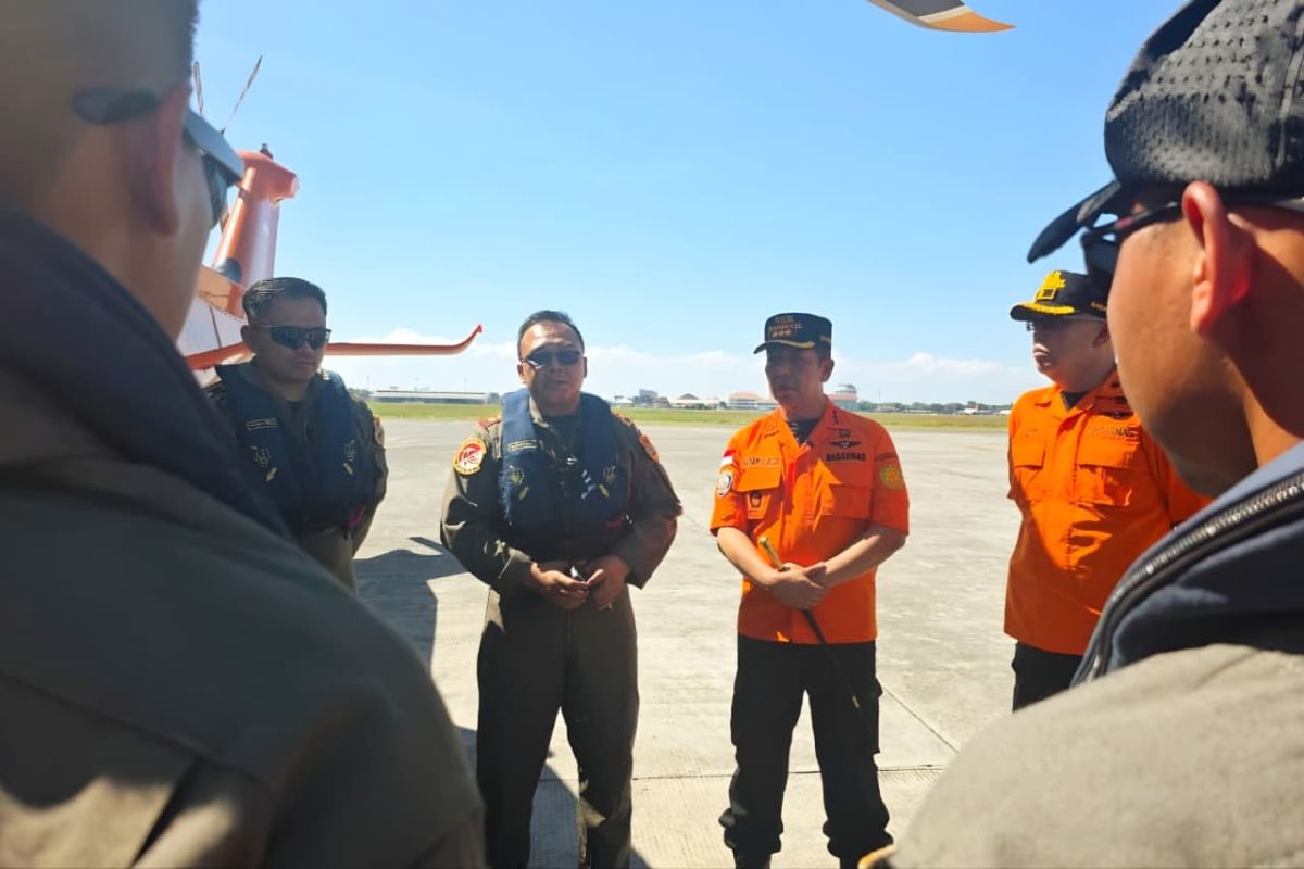 Basarnas sisir lewat udara lokasi kebakaran KMP Mutiara Sentosa II
