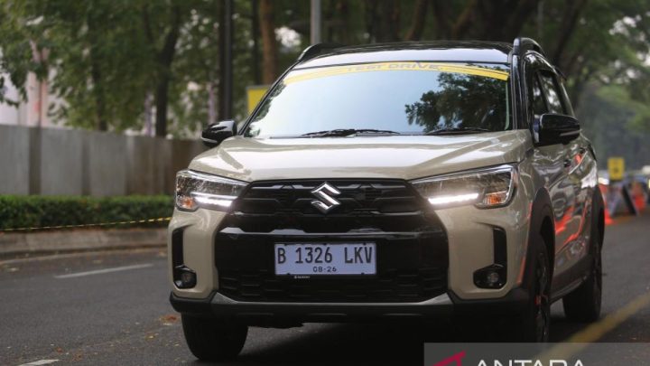 Suzuki mulai serahkan XL7 terbaru ke konsumen