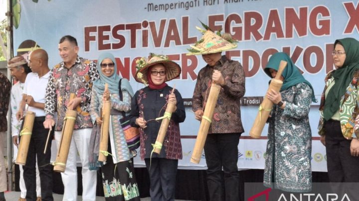 Menteri PPPA: Festival Egrang perkuat komitmen ruang aman anak Jember