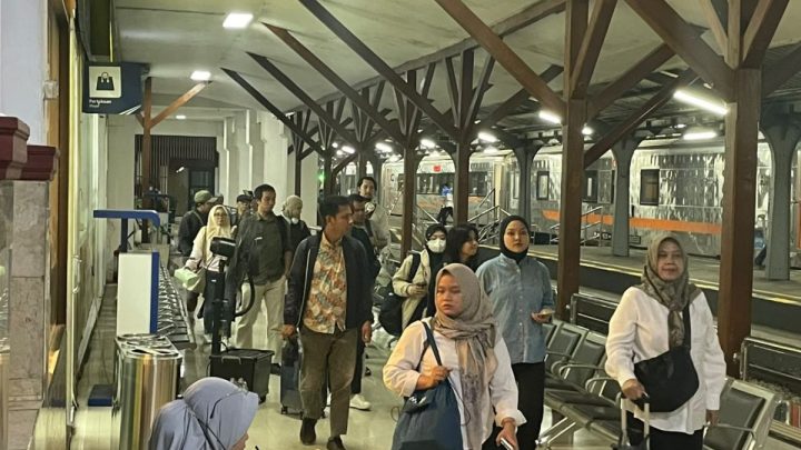 KAI Jember beri diskon tiket 17 persen tujuh KA peringati HUT Ke-81 RI