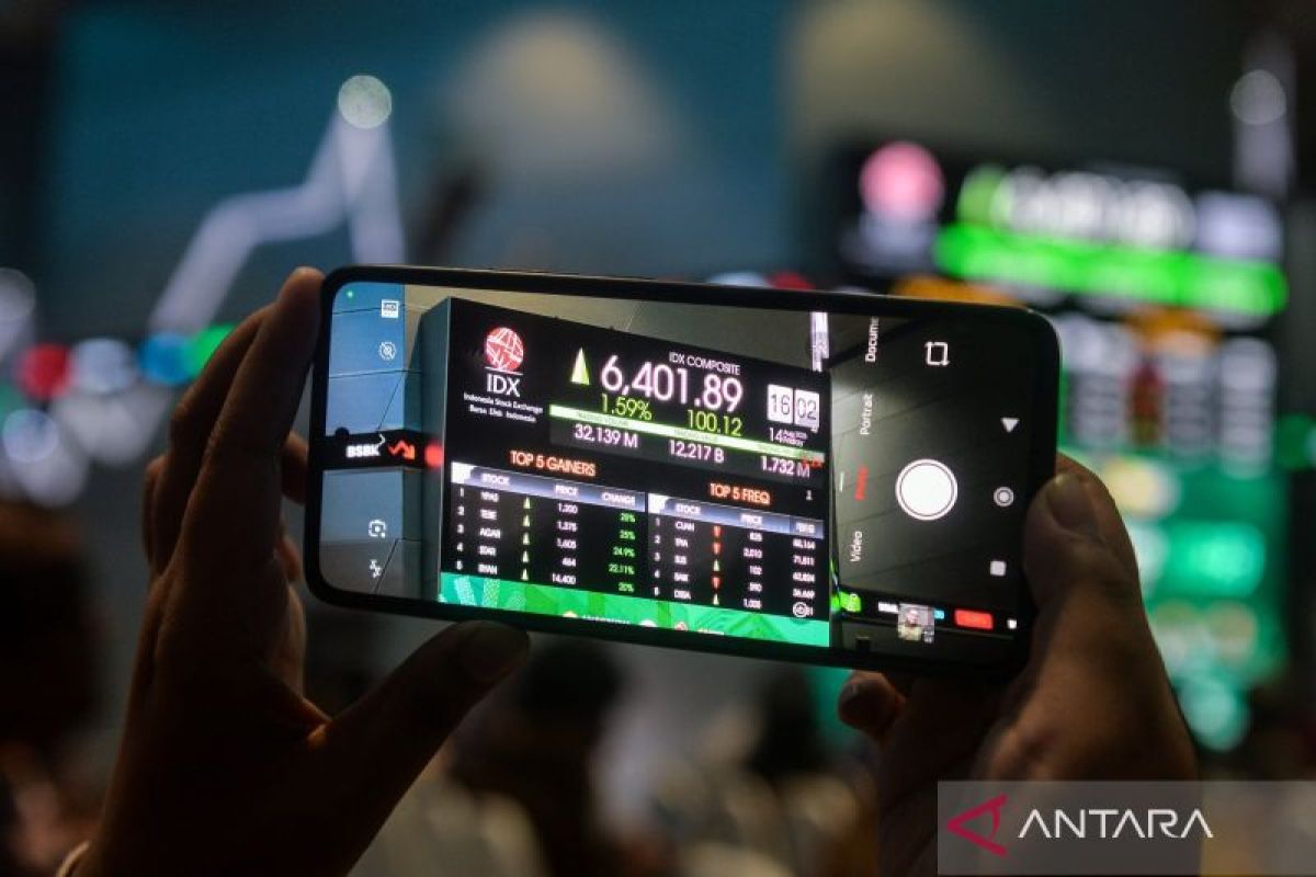 antarafoto-ihsg-ditutup-menguat-10012-poin-1786715430