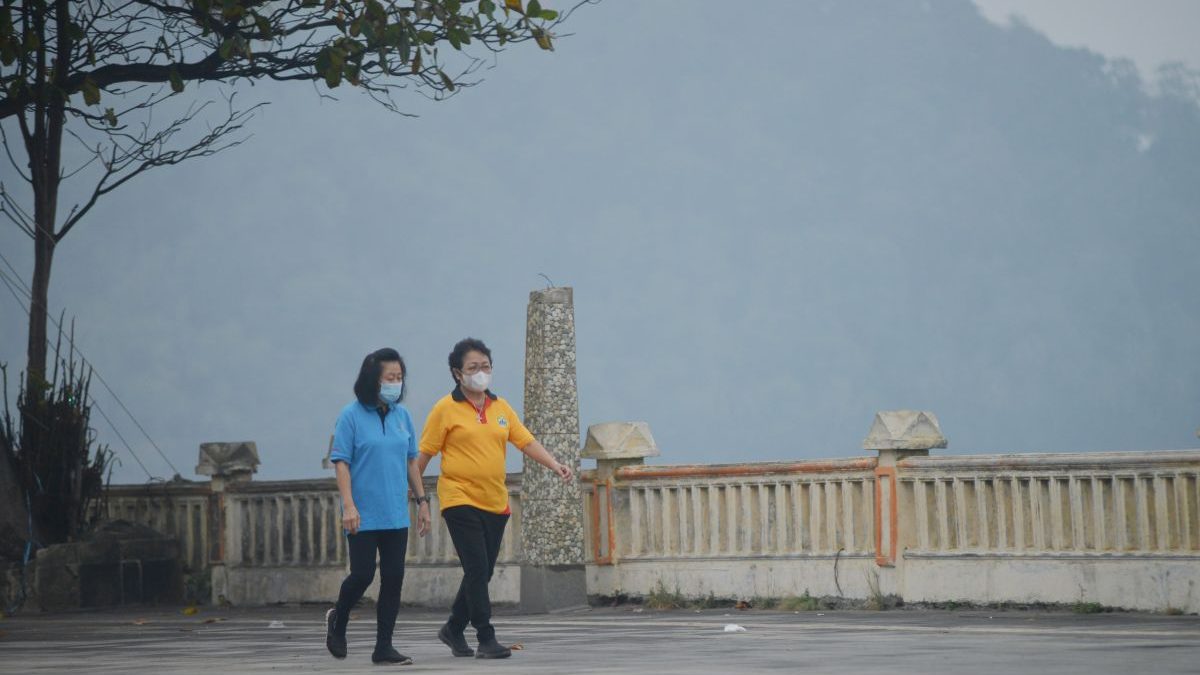 antarafoto-kabut-asap-di-padang-051023-ief-5
