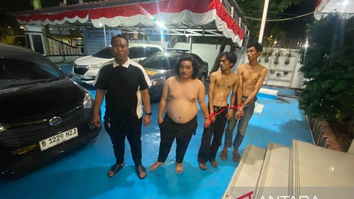 Polisi ringkus empat perusak kabel optik di Pademangan