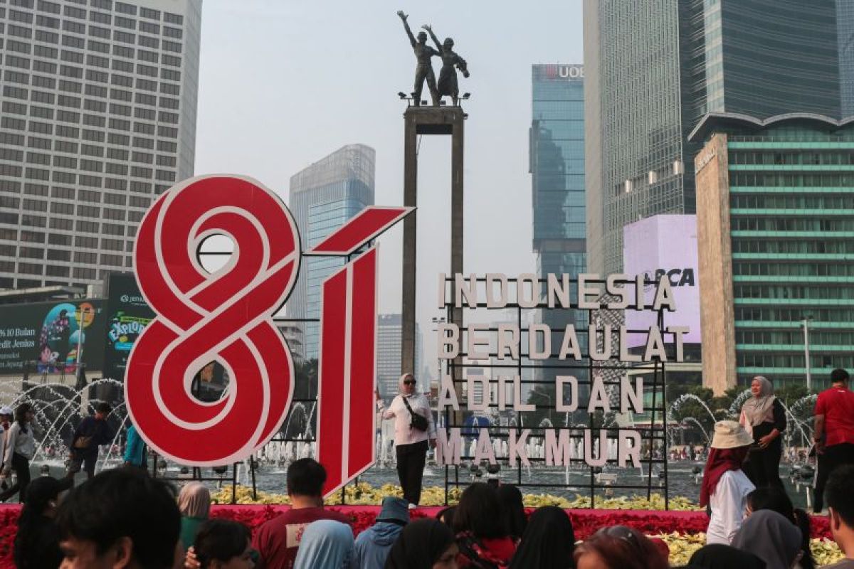 dekorasi-hari-kemerdekaan-diA-kawasan-bundaran-hi-2842232_1