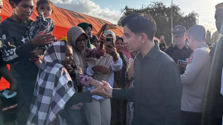Gibran sampaikan empati dan minta maaf kepada pengungsi di NTT