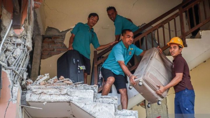 Mensesneg koordinasikan kesiagaan pemerintah pascagempa NTT
