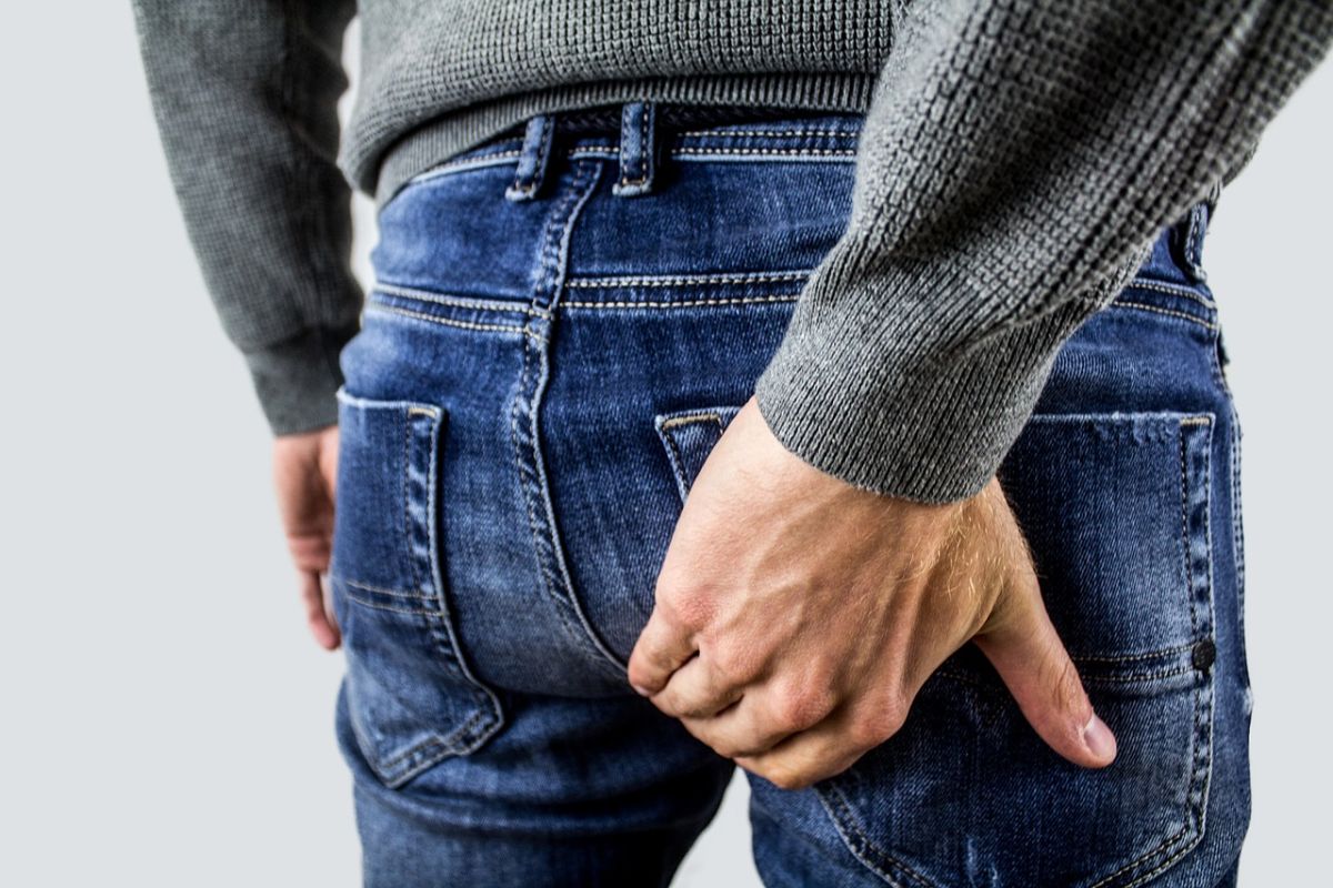hemorrhoids-g0b8475a98_1280