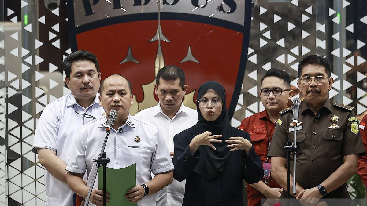 kejagung-tetapkan-dua-tersangka-kasus-dugaan-transfer-pricing-120826-dr-01