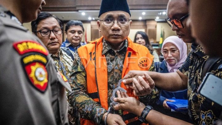 Hukum sepekan, Sidang Kuota Haji hingga agen wisata Israel dideportasi