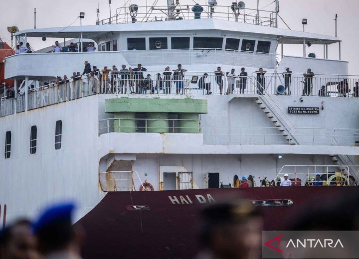 Evakuasi-korban-kapal-motor-penumpang-Virgo-Transport-8-di-Banjarmasin-130926-Bay-9_1