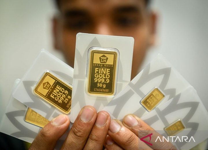 Harga-emas-Antam-turun-290726-RIV-3
