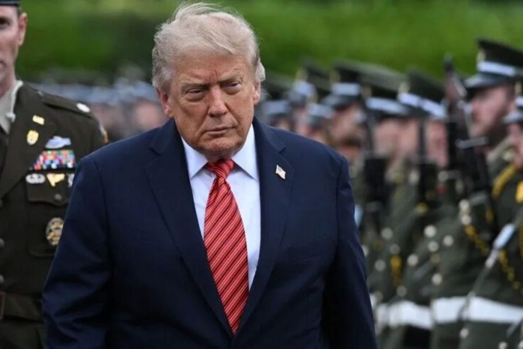Trump-di-Irlandia