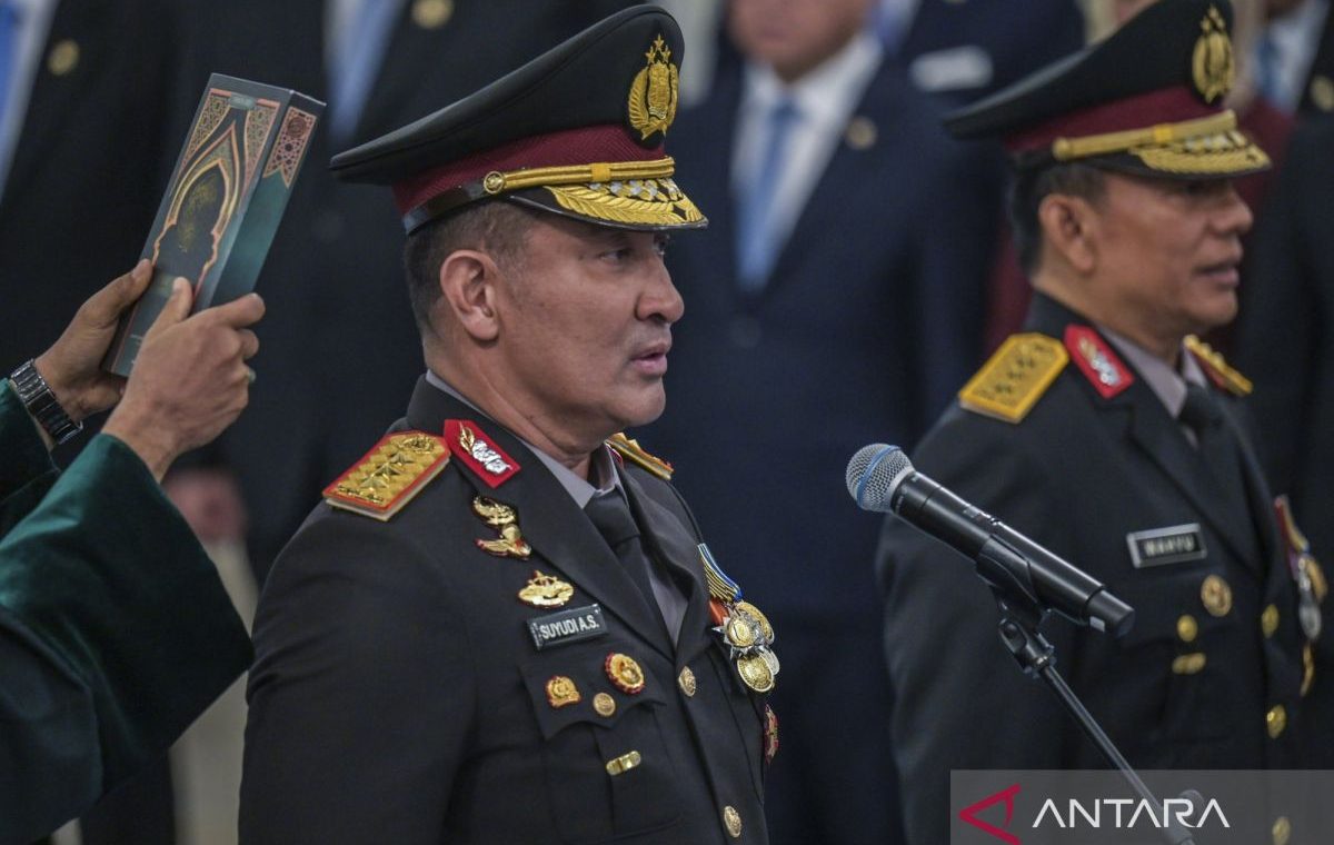 presiden-prabowo-melantik-kapolri-dan-wakapolri-2875825
