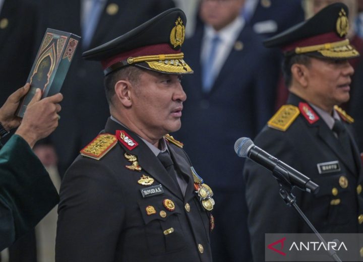 presiden-prabowo-melantik-kapolri-dan-wakapolri-2875825